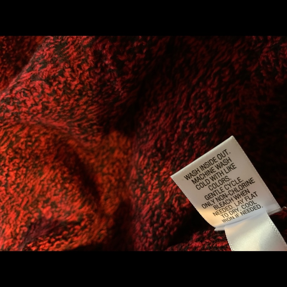 Sweater - Picture 4 of 7